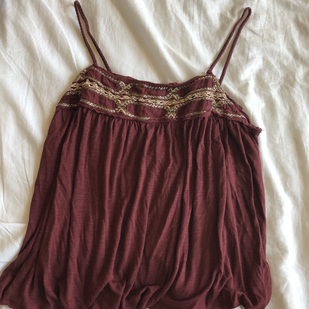 Maroon tank